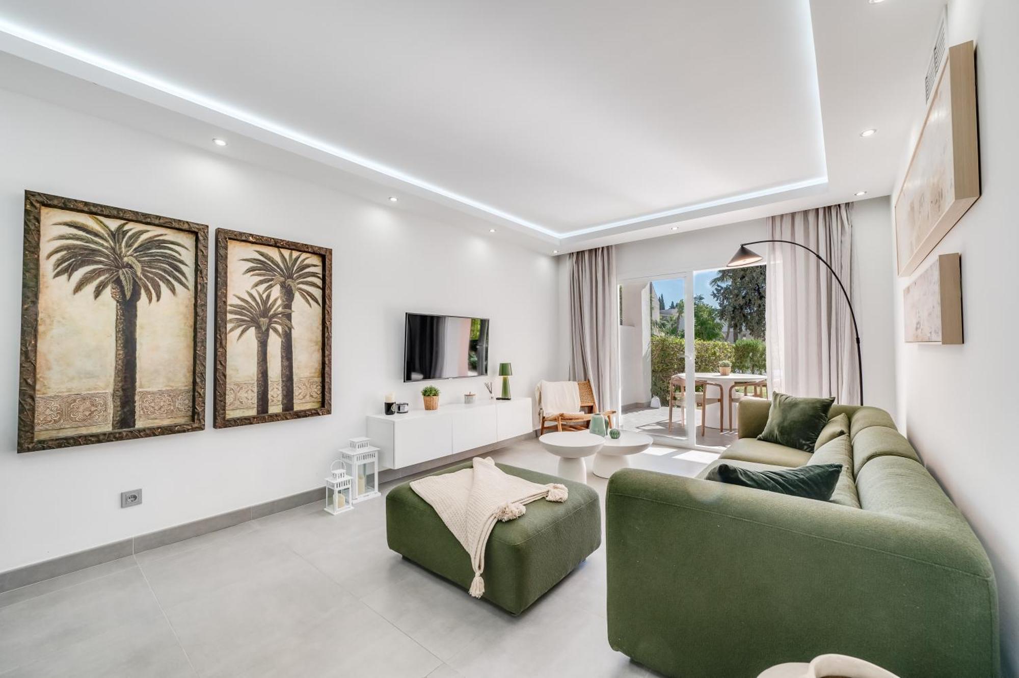 Calma House Aloha Gardens By Vps