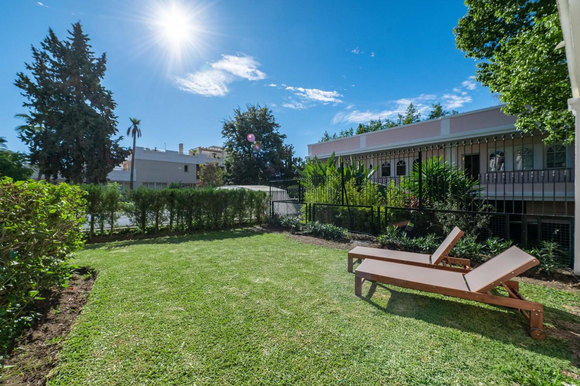 Calma House Aloha Gardens By Vps