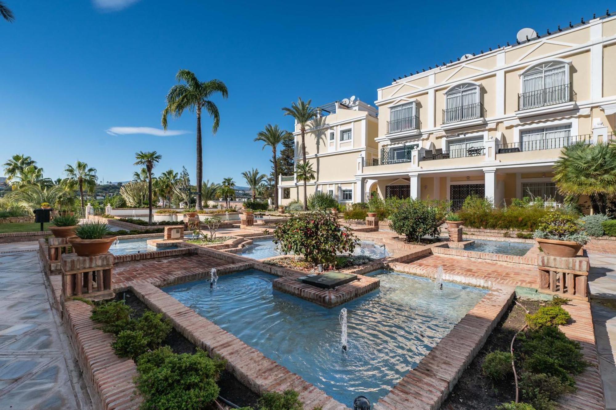 Calma House Aloha Gardens By Vps